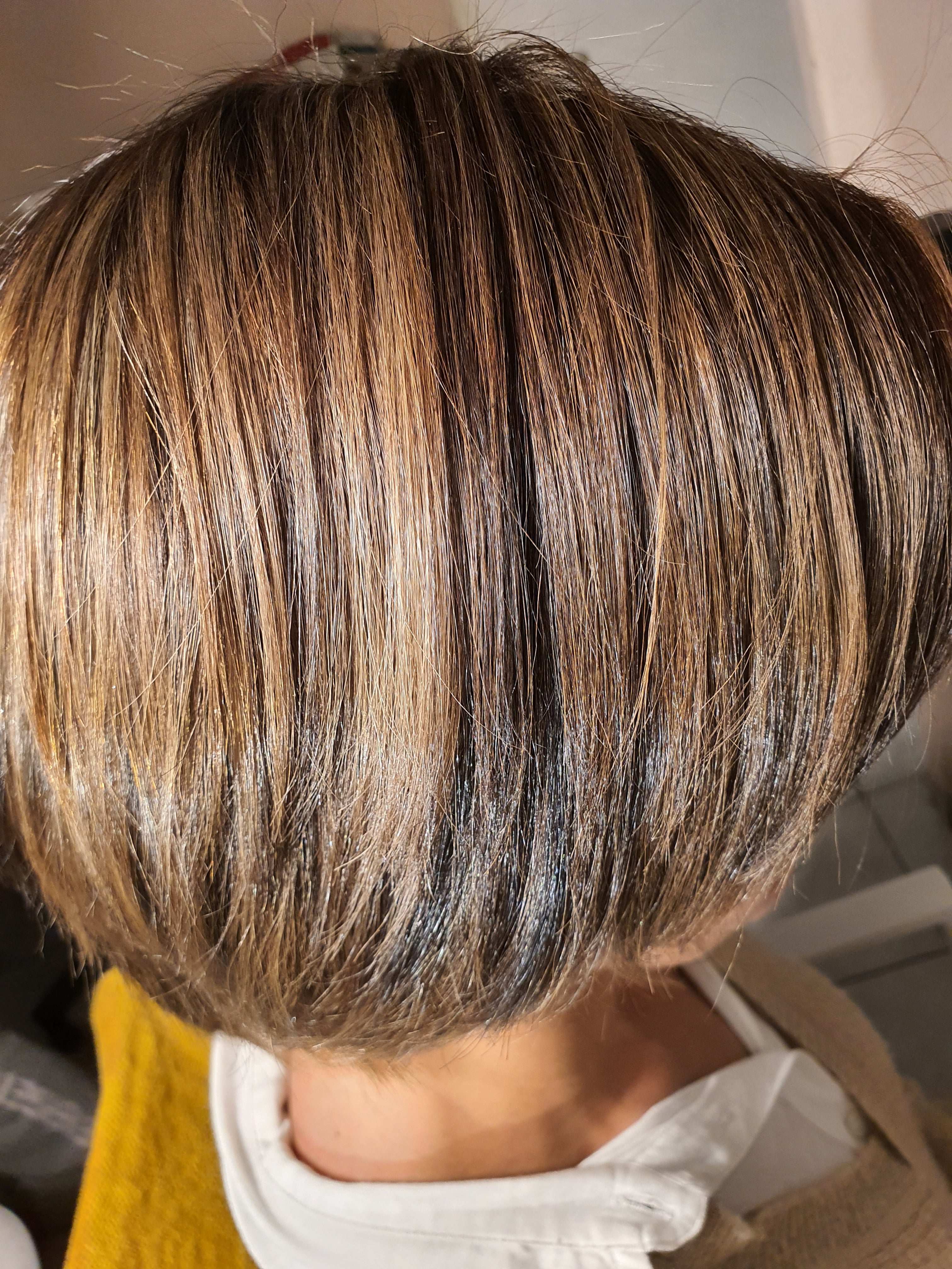 Lissage Indien Professionnel à la Protéine, Collagène & Huiles Naturelles – Effet Glossy – KERAGLOW